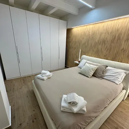 Mb -piano Terra- 公寓 *